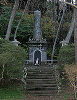 �[�Ŕ���Ɍ���B�c���ԂƂ̐킢�c�B